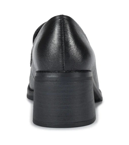 Baretraps Accord Penny Loafer