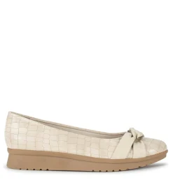 Baretraps Aurora Flat