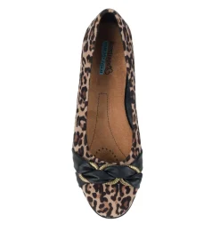 Baretraps Aurora Flat
