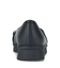 Baretraps Aurora Flat