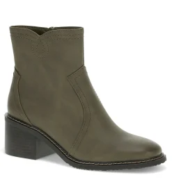 Baretraps Calloway Block Heel Bootie