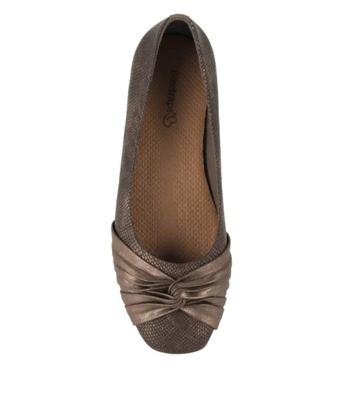 Baretraps Chainey Casual Flat
