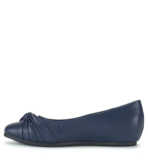 Baretraps Chainey Casual Flat