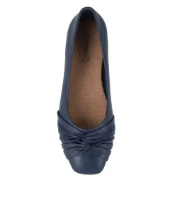 Baretraps Chainey Casual Flat