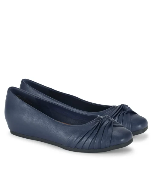 Baretraps Chainey Casual Flat