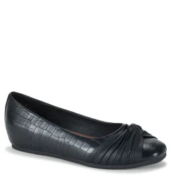 Baretraps Chainey Casual Flat