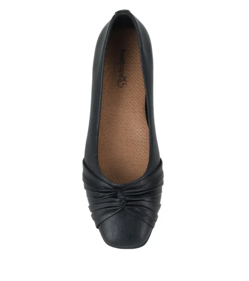 Baretraps Chainey Casual Flat