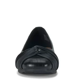 Baretraps Chainey Casual Flat