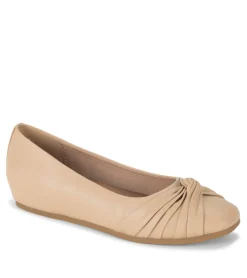 Baretraps Chainey Casual Flat