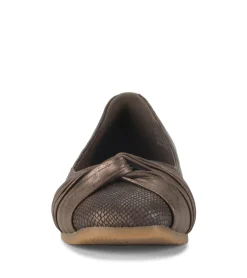 Baretraps Chainey Casual Flat