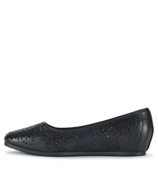 Baretraps Chika Casual Flat