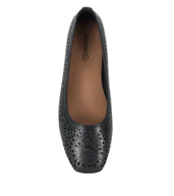 Baretraps Chika Casual Flat