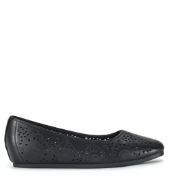 Baretraps Chika Casual Flat