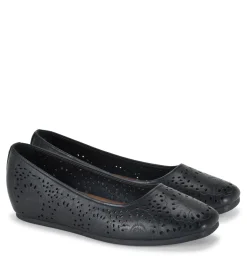 Baretraps Chika Casual Flat