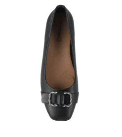 Baretraps Colette Flat