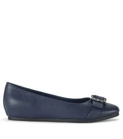 Baretraps Colette Flat