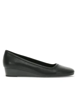 Baretraps Covette Wedge Slip On