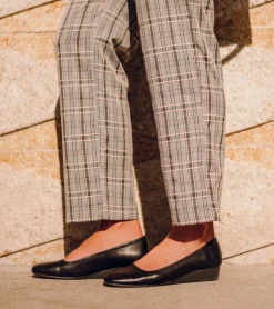 Baretraps Covette Wedge Slip On