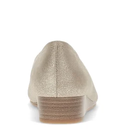 Baretraps Covette Wedge Slip On