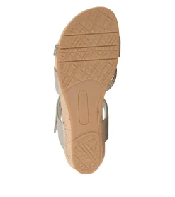 Baretraps Farah Wedge Sandal