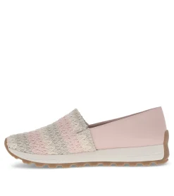 Baretraps Gennie Slip On