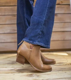 Baretraps Lauryn Block Heel Ankle Bootie