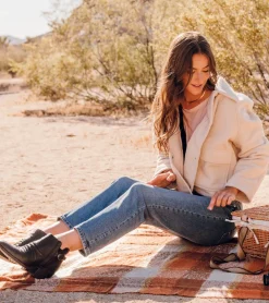 Baretraps Linnea Block Heel Bootie