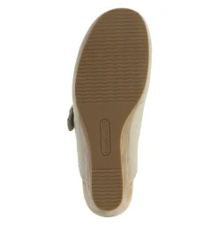 Baretraps Luna Mary Jane Mule