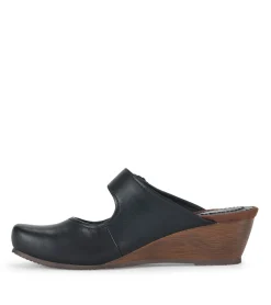 Baretraps Luna Mary Jane Mule