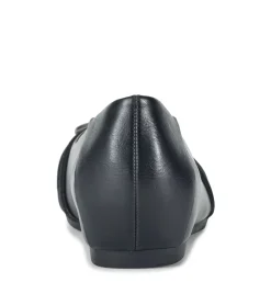 Baretraps Mabely Flat