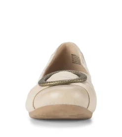 Baretraps Mabely Flat