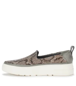 Baretraps Nevin Slip On Sneaker