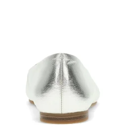 Baretraps Rhonda Casual Flat