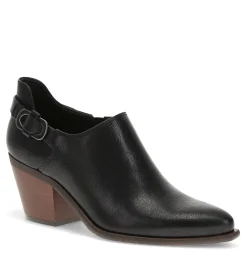 Baretraps Yanah Block Heel Ankle Bootie