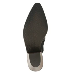 Baretraps Yangley Block Heel Bootie